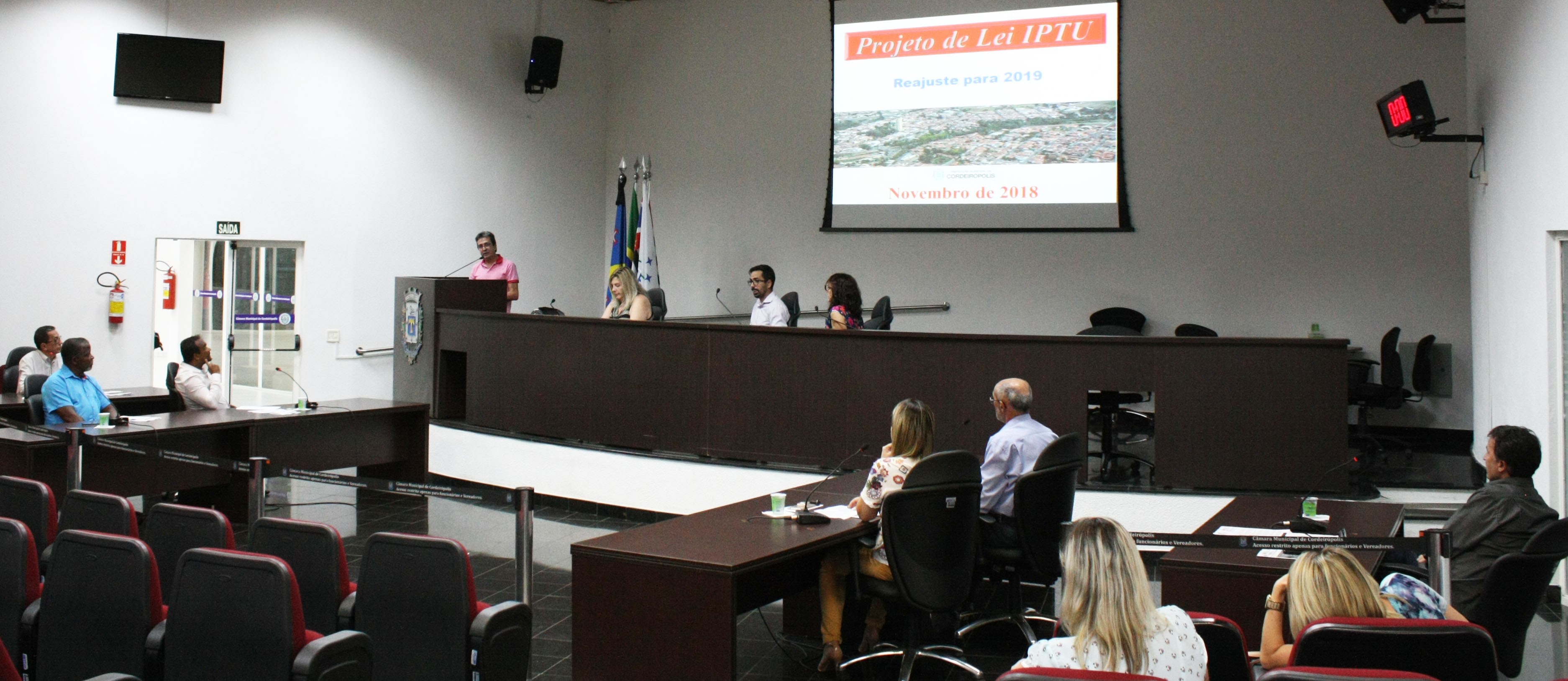 Imagem da notícia: Vereadores apresentam indicações durante a 37ª Sessão