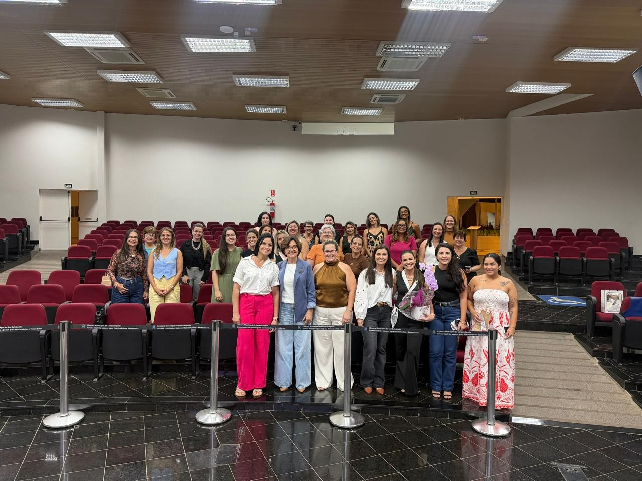 Procuradoria da Mulher realiza palestra sobre protagonismo feminino na Câmara Municipal ?? 